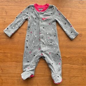 Nike Baby Girl Footie Size Newborn